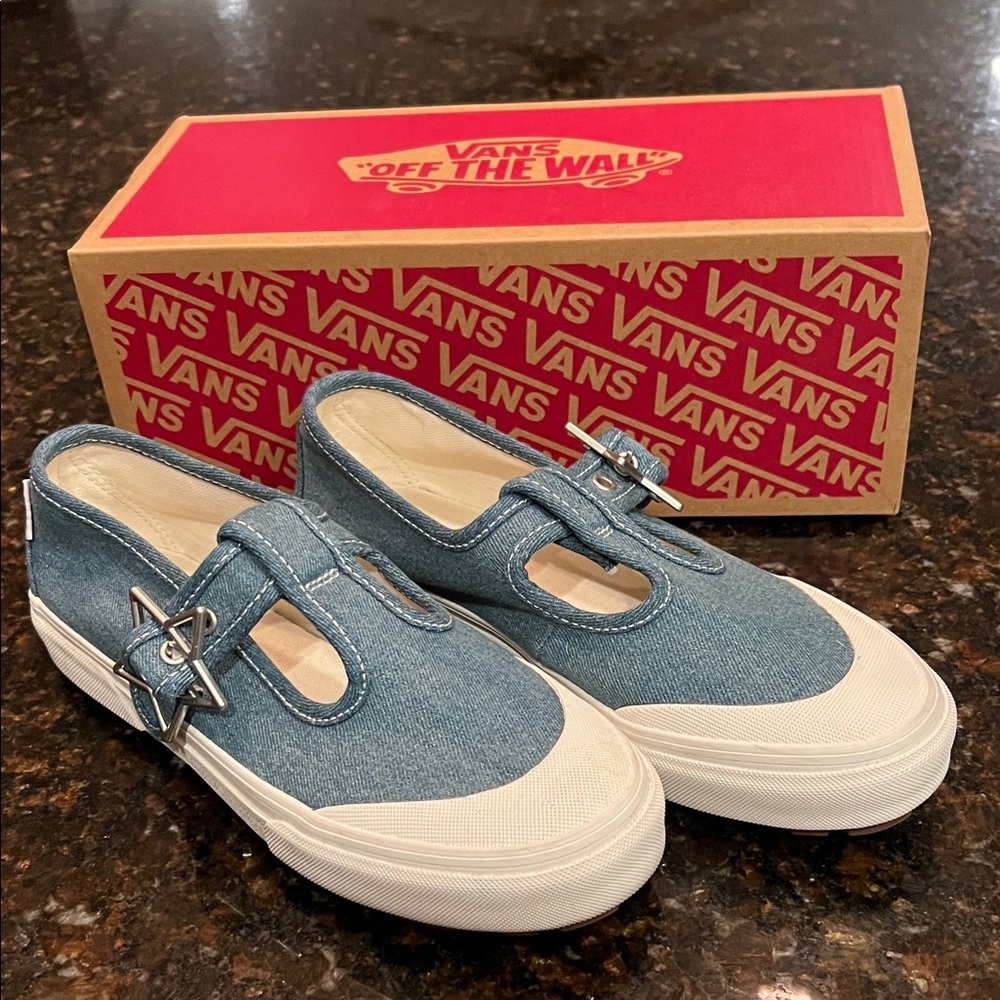 Vans star buckle Mary, Jane’s, excellent condition US women’s size 8